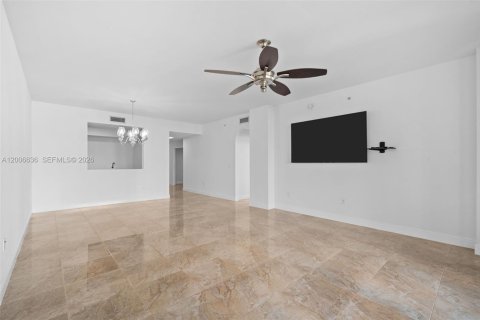 Condominio en venta en Aventura, Florida, 2 dormitorios, 160.72 m2 № 2073854 - foto 20