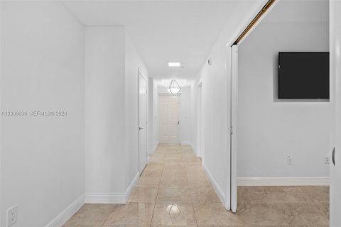 Condominio en venta en Aventura, Florida, 2 dormitorios, 160.72 m2 № 2073854 - foto 30