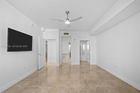 Condominio en venta en Aventura, Florida, 2 dormitorios, 160.72 m2 № 2073854 - foto 15