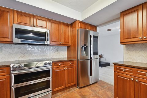 House in Saint Petersburg, Florida 4 bedrooms, 217.21 sq.m. № 1827261 - photo 22