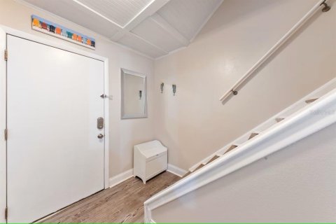 Купить таунхаус в Индиан-Шорс, Флорида 4 комнаты, 113.81м2, № 1613880 - фото 2