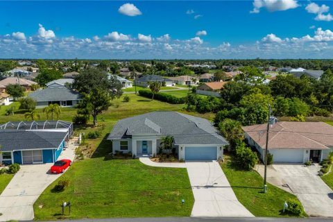 House in Rotonda, Florida 3 bedrooms, 150.41 sq.m. № 2425822 - photo 3