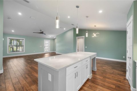 House in Rotonda, Florida 3 bedrooms, 150.41 sq.m. № 2425822 - photo 15