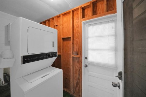 House in Pinellas Park, Florida 2 bedrooms, 88.26 sq.m. № 2364795 - photo 19