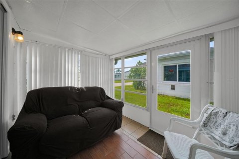 House in Pinellas Park, Florida 2 bedrooms, 88.26 sq.m. № 2364795 - photo 21