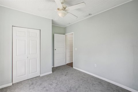 House in Tarpon Springs, Florida 3 bedrooms, 144 sq.m. № 1893914 - photo 21