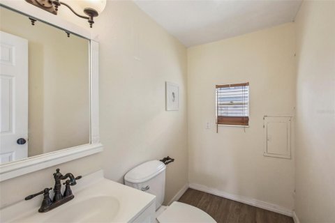House in Tarpon Springs, Florida 3 bedrooms, 144 sq.m. № 1893914 - photo 15