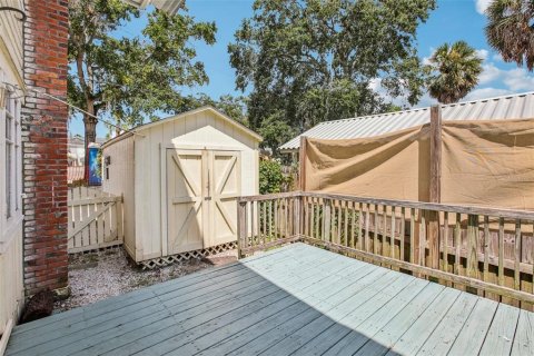House in Tarpon Springs, Florida 3 bedrooms, 144 sq.m. № 1893914 - photo 29