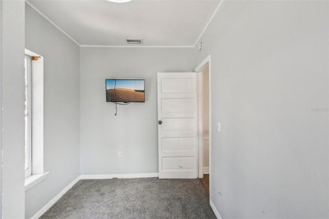 House in Tarpon Springs, Florida 3 bedrooms, 144 sq.m. № 1893914 - photo 18