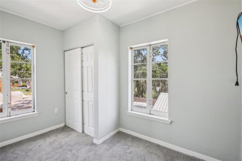 House in Tarpon Springs, Florida 3 bedrooms, 144 sq.m. № 1893914 - photo 16