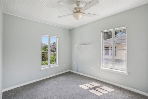 House in Tarpon Springs, Florida 3 bedrooms, 144 sq.m. № 1893914 - photo 20