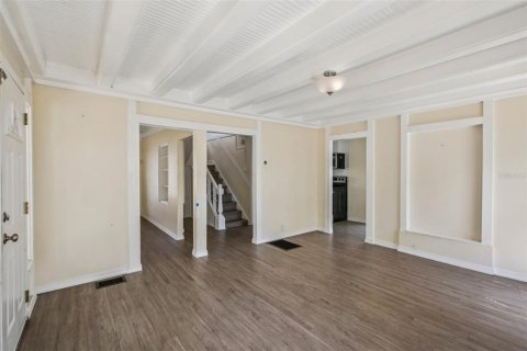 House in Tarpon Springs, Florida 3 bedrooms, 144 sq.m. № 1893914 - photo 6