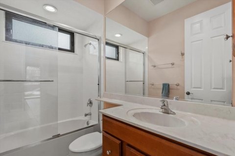 Купить виллу или дом в Лейквуд Ранч, Флорида 9 комнат, 256.32м2, № 1771204 - фото 26