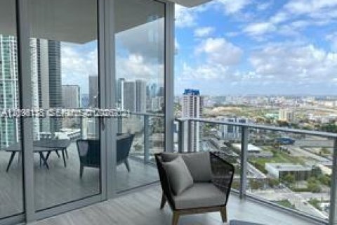 Appartement à Miami, Floride 1 chambre, 108.97 m2 № 2388064