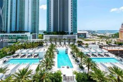 Appartement à louer à Miami, Floride: 1 chambre, 108.97 m2 № 2388064 - photo 3