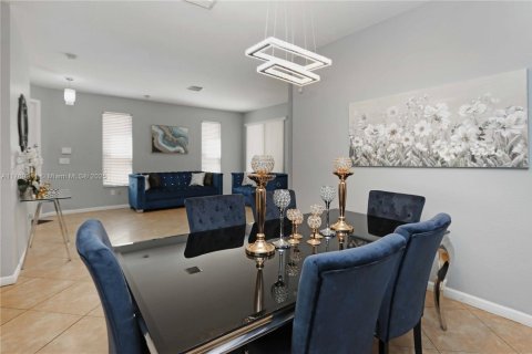 Casa en venta en Homestead, Florida, 3 dormitorios, 191.19 m2 № 1981900 - foto 12