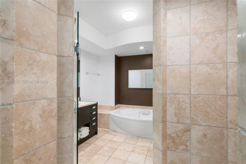 Copropriété à vendre à Sunny Isles Beach, Floride: 2 chambres, 152.64 m2 № 2040905 - photo 19