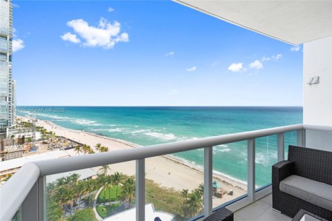Copropriété à vendre à Sunny Isles Beach, Floride: 2 chambres, 152.64 m2 № 2040905 - photo 28