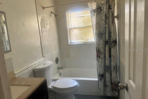 House in Tampa, Florida 3 bedrooms, 154.03 sq.m. № 2210283 - photo 6