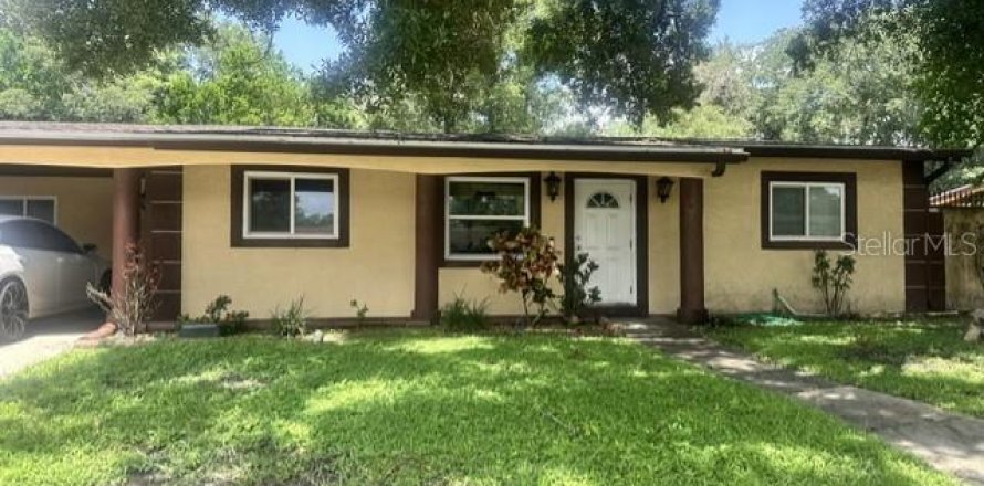 House in Tampa, Florida 3 bedrooms, 154.03 sq.m. № 2210283