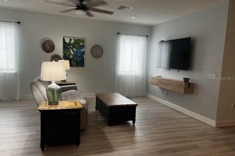Villa ou maison à vendre à Apollo Beach, Floride: 4 chambres, 185.8 m2 № 1903938 - photo 4