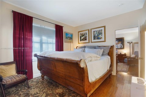 Condo in Miami Beach, Florida, 1 bedroom  № 1953644 - photo 11