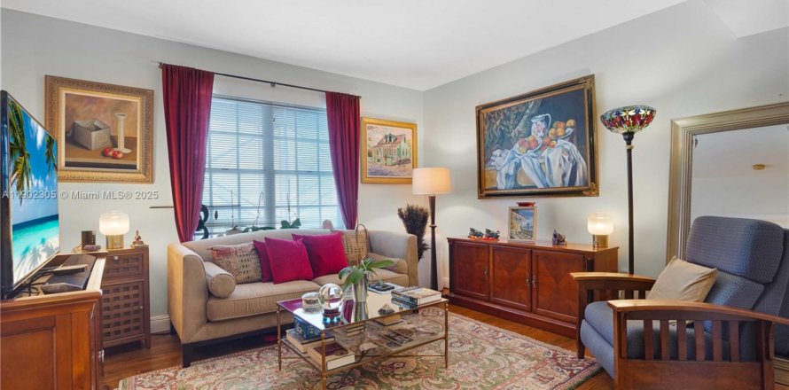 Condo in Miami Beach, Florida, 1 bedroom  № 1953644