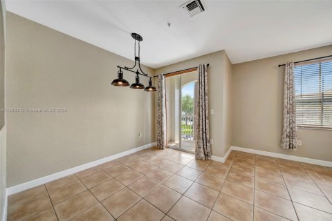 Copropriété à louer à Miramar, Floride: 2 chambres, 111.95 m2 № 1946869 - photo 13