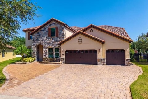 House in Orlando, Florida 5 bedrooms, 379.13 sq.m. № 1637068 - photo 3