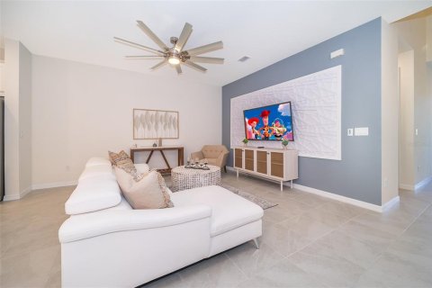 Touwnhouse à vendre à Kissimmee, Floride: 4 chambres, 199.28 m2 № 2315178 - photo 14