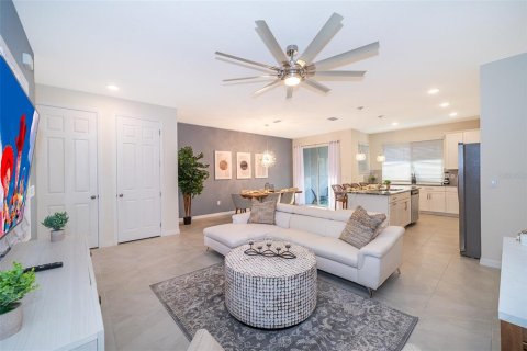 Touwnhouse à vendre à Kissimmee, Floride: 4 chambres, 199.28 m2 № 2315178 - photo 11