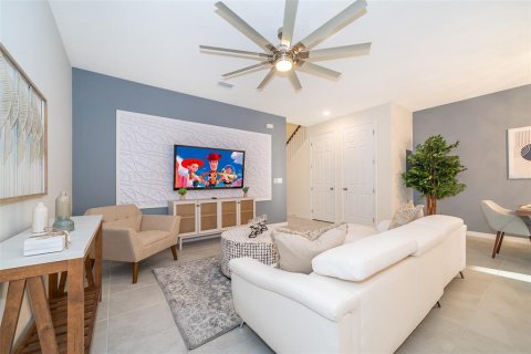 Touwnhouse à vendre à Kissimmee, Floride: 4 chambres, 199.28 m2 № 2315178 - photo 9