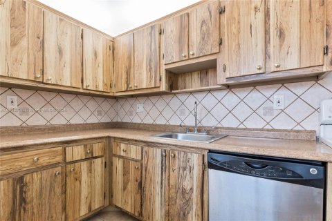 Copropriété à vendre à Miami, Floride: 2 chambres, 86.49 m2 № 1841319 - photo 9