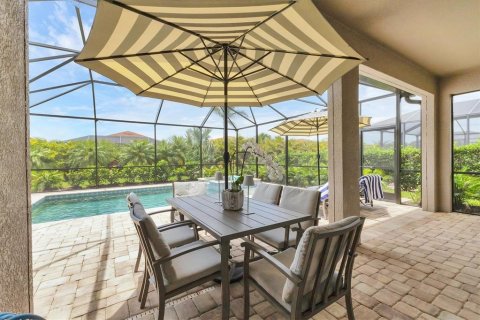 House in Bradenton, Florida 4 bedrooms, 185.71 sq.m. № 1776700 - photo 25