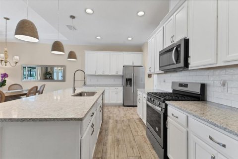 House in Bradenton, Florida 4 bedrooms, 185.71 sq.m. № 1776700 - photo 12