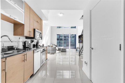 Снять в аренду кондоминиум в Майами, Флорида 1 спальня, 81.38м2, № 1991720 - фото 5