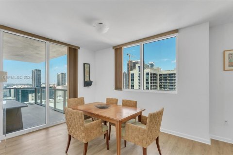 Купить кондоминиум в Майами, Флорида 2 спальни, 111.76м2, № 2042366 - фото 7