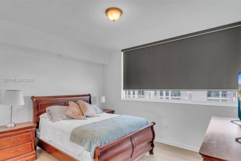 Купить кондоминиум в Майами, Флорида 2 спальни, 111.76м2, № 2042366 - фото 19