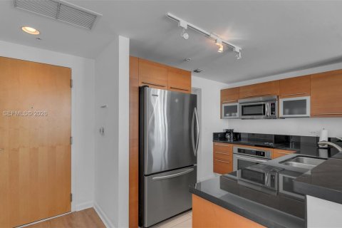 Купить кондоминиум в Майами, Флорида 2 спальни, 111.76м2, № 2042366 - фото 4