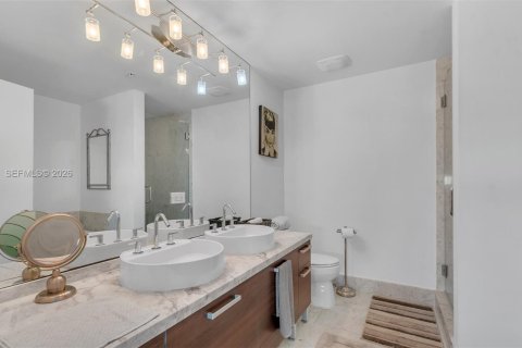 Купить кондоминиум в Майами, Флорида 2 спальни, 111.76м2, № 2042366 - фото 21