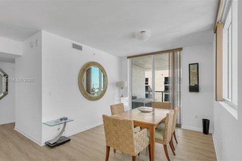 Купить кондоминиум в Майами, Флорида 2 спальни, 111.76м2, № 2042366 - фото 8