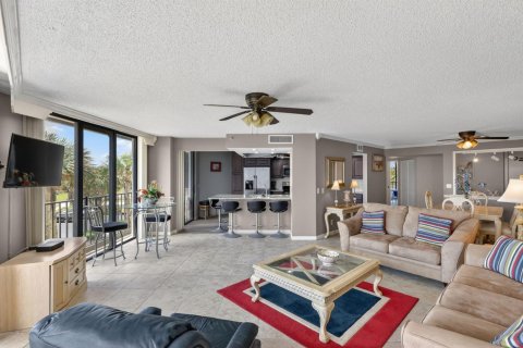 Condominio en alquiler en Jensen Beach, Florida, 2 dormitorios, 155.98 m2 № 2175794 - foto 8