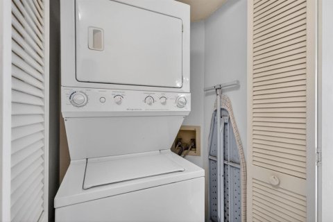 Condominio en alquiler en Jensen Beach, Florida, 2 dormitorios, 155.98 m2 № 2175794 - foto 29