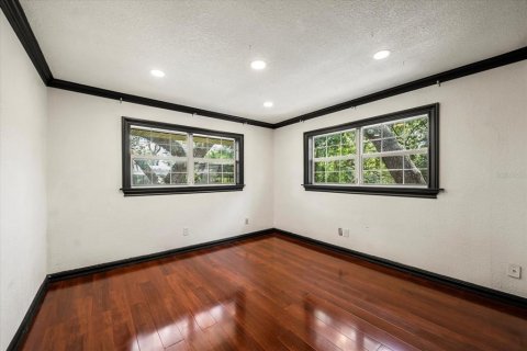 House in Longwood, Florida 6 bedrooms, 680.6 sq.m. № 1821030 - photo 13