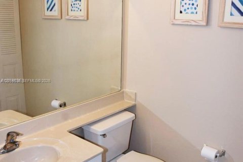 Снять в аренду кондоминиум в Дорал, Флорида 2 спальни, 102.66м2, № 2146056 - фото 6