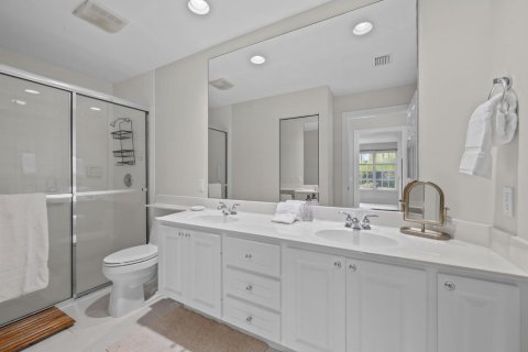 Townhouse in Wellington, Florida 2 bedrooms, 141.77 sq.m. № 2399646 - photo 11