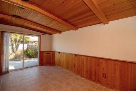House in Saint Petersburg, Florida 2 bedrooms, 93.18 sq.m. № 1744862 - photo 13
