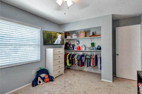House in Tampa, Florida 3 bedrooms, 189.43 sq.m. № 2152367 - photo 15