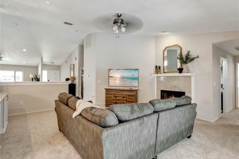 House in Tampa, Florida 3 bedrooms, 189.43 sq.m. № 2152367 - photo 8