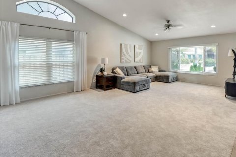 House in Tampa, Florida 3 bedrooms, 189.43 sq.m. № 2152367 - photo 5